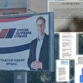 Vučić stiže u Vršac na rođendan SNS: Pogledajte trenutak kad se dele sendviči iz prtljažnika autobusa VIDEO