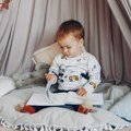 Ovaj dečak je nadmašio sve vršnjake! Sa dve godine čita na pet jezika, zna periodni sistem i postao je najmlađi član…