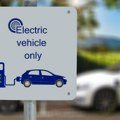 Najveći udeo e-automobila u EU 2023. imale Danska i Švedska