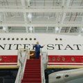(VIDEO) Tramp predstavio novi predsednički avion: "Leteća Bela kuća, luksuz..."