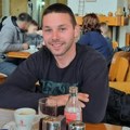 Ovo je Dragan koji je poginuo u Starčevu: Njih trojica se dobacivala bombom u dvorištu, a onda je došlo do eksplozije.