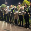 VIDEO: Završena komemorativna šetnja do Železničke stanice povodom 23 meseca od pada nadstrešnice