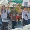 Mićin držao govor na Pasuljijadi, a onda su krenula „Tri poljupca“: Veternik mu priredio neočekivani soundtrack