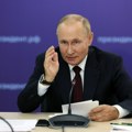 Putin: Pokušaj da se društvo podeli je udarac nožem u leđa Rusiji