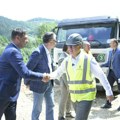 Vesić: "Obnova puta ka bolnici, jedan od najvažnijih projekata u Priboju"