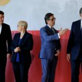 Vučić najavio da će ‘do kraja meseca’ odgovoriti na zahtev opozicije za raspisivanje izbora