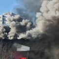 Požar progutao Kineski tržni centar na Novom Beogradu