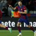 Levandovski het-trikom doneo pobedu fudbalerima Barselone protiv Valensije