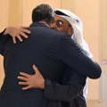 Vučić se sastao sa šeikom Bin Zajedom u Abu Dabiju