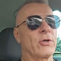 Našeg pevača napali da tri dana nije promenio majicu, on se hitno oglasio: "Da li je moguće?!"