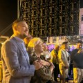 Šabanova udovica plače, Uroš Živković je teši: Pevač zagrlio Gocu na koncertu u Šapcu - i ćerka Sanela Šaulić pustila suzu…