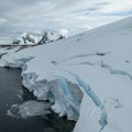 Подморница нашла непознате структуре испод Антарктика, изгубила контакт и нестала: Ево шта је био циљ мисије и какве везе има…