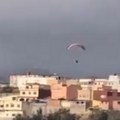 Tragičan kraj: Migrant paraglajderom pokušao da se dokopa Seute pa poginuo! (video)