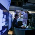 Pregled berzi: Fed vaga, akcije na rekordima, zlato ponovo raste