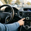 Ne uključujte klimu čim sednete u vreli automobil! Stručnjaci savetuju "pravilo 4-20": Kažu da rashlađuje vozilo dvostruko brže…