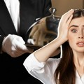 Gošća dobila porudžbinu "prepeci jaja i pljuni u njih": Konobar ima 17 godina, kaže da je sve bila šala