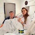 "Otišla sam kod frizera i krenuli su bolovi" Oglasila se pevačica nakon porođaja: Muž sve vreme bio uz nju
