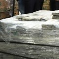 Zaplenjeno osam tona kokaina u kontejneru sa bananama u Roterdamu
