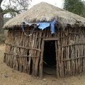 Upoznajte misteriozno pleme iz Afrike: Zovu ih "ljudi nojevi" zbog bizarne mutacije