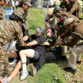 Neredi u Nju Delhiju: Sukobi tibetanskih demonstranata s policijom ispred kineske ambasade FOTO/VIDEO