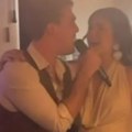 Porodila se žena našeg pevača! Postao tata po treći put, objavio sliku iz porodilišta: "Hvala ti živote!"