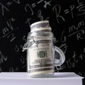 Zvanični kurs dinara za evro danas 117,1835, za dolar 100,3971