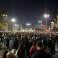 UŽIVO Policija u opremi za razbijanje demonstracija: Građani dolaze da podrže Hrku, iz Ćacilenda trešti Baja Mali Knindža…