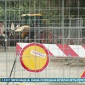 Zatvaranje brojnih ulica donelo zastoje i problem sa parkiranjem