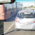 VIDEO Rampa prema Martincima spuštena već duže vreme. Vozila i autobus prolaze kao na traci