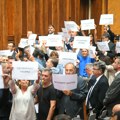 SAZNAJEMO Opozicija zaoštrava borbu protiv vlasti: Blokada je samo početak onoga što se sprema u Skupštini
