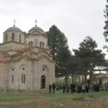 "Ovo zapustelo mesto je oživelo" u obnovljenoj crkvi u Vitomirici kod Peći nakon 25 godina služena liturgija