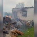 Izgorelo domaćinstvo u ariljskom selu Brekovo: Uzrok požara još nije poznat