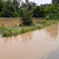 Poplave širom Crne Gore, voda prodrla u kuće, nosi objekte