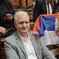 Poslanik Nove demokratske Stranke Srbije, Predrag Marsenić, pogođen bakljom