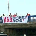 Nadvožnjak nebezbedan, ministarstvo ćuti, građani poručili: "Blokada pre pada"