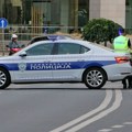 Ухапшен Новосађанин јер је возио мушкарца на крову свог аутомобила