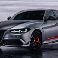 Alfa Romeo Giulia Quadrifoglio Luna Rossa