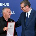 Вучић уручио одликовање оцу постхумно одликованог старијег водника Јовановића: Србија те, Миловане, неће заборавити