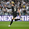 Gotovo je: Vlahović u crno-belom dresu – klub potvrdio transfer na spektakularan način!