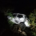 Preživeo pad u provaliju duboku 150 metara! Teška saobraćajna nesreća na putu Cetinje - Kotor, akcija izvlačenja trajala…