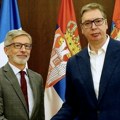 "Dugoročna korist za naše građane": Vučić se sastao sa ambasadorom Francuske: Poslednje pripreme pred dolazak Emanuela…