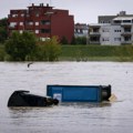 (Foto) Sava se izlila iz korita u Zagrebu! Zabeleženi dramatični prizori, na snazi vanredne mere odbrane od poplava: Hrvatska…