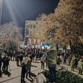 Protest na Gradskom trgu a potom i šetnja do prostorija SNS završeni bez incidenata