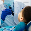 Lažni zubar vadio i popravljao zube ljudima, "zanat" učio preko interneta: Sa dvoje pomoćnika zgrnuo 160.000 evra, preti im…