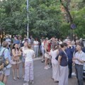 „Ispod šlema mozga nema“: Uhapšena žena u Rakovici zbog skandiranja