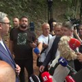 Vučić majci obolelog deteta: Lek za vašeg sina će stići za sedam do 10 dana
