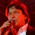 Zdravko Čolić ima novi album: Poslušajte "Maštam i praštam"