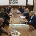 Vučić podržao inicijativu roditelja stradale dece u saobraćaju, tražiće izmenu Krivičnog zakonika i kaznu do 20 godina