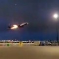 Avion poleće, a onda počinje da gori: Drama na nebu iznad Toronta: Zastrašujući trenutak eksplozije snimili putnici sa…