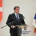 Гашић: Настављамо модернизацију војске истим темпом, то је назаустављиво